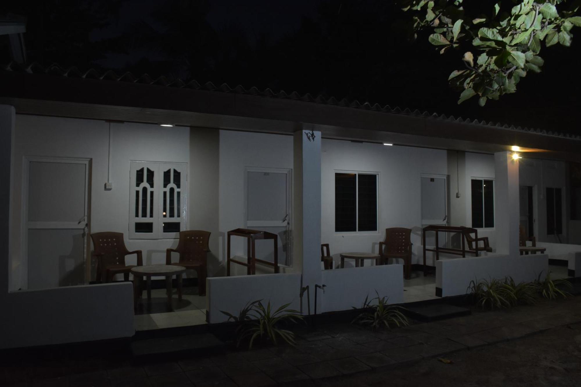 French Garden Regish Guest House Trincomalee Esterno foto